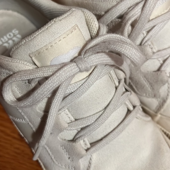 SOREL Out N About III Sneaker - Picture 10 of 14